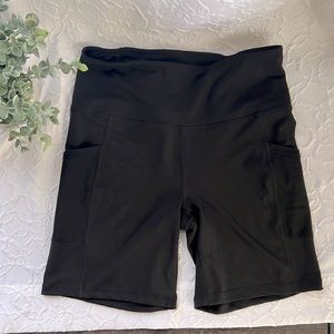 Reebok Black Biker Shorts Size M